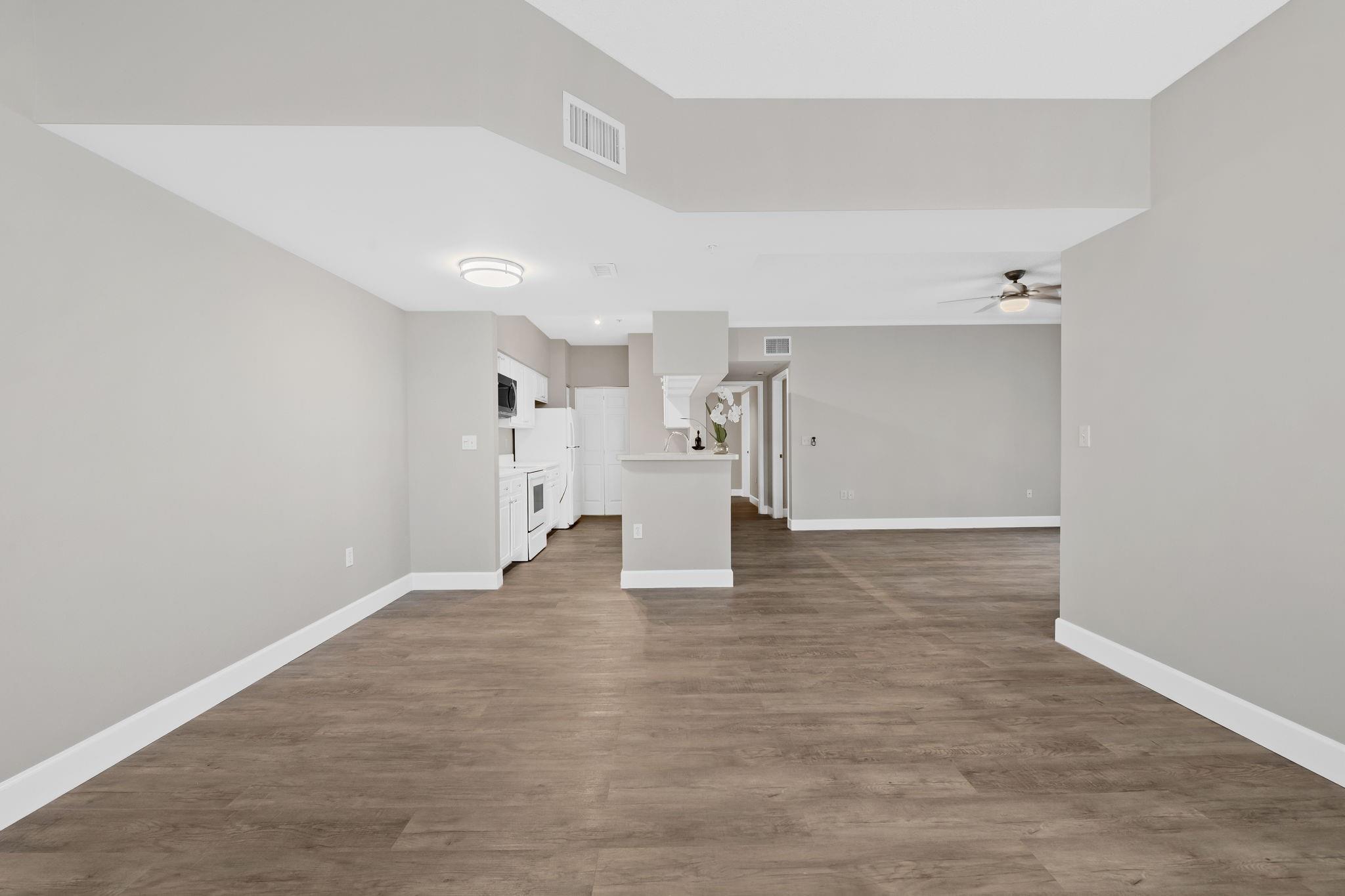 PALMS POINT CONDO - Residential Lease