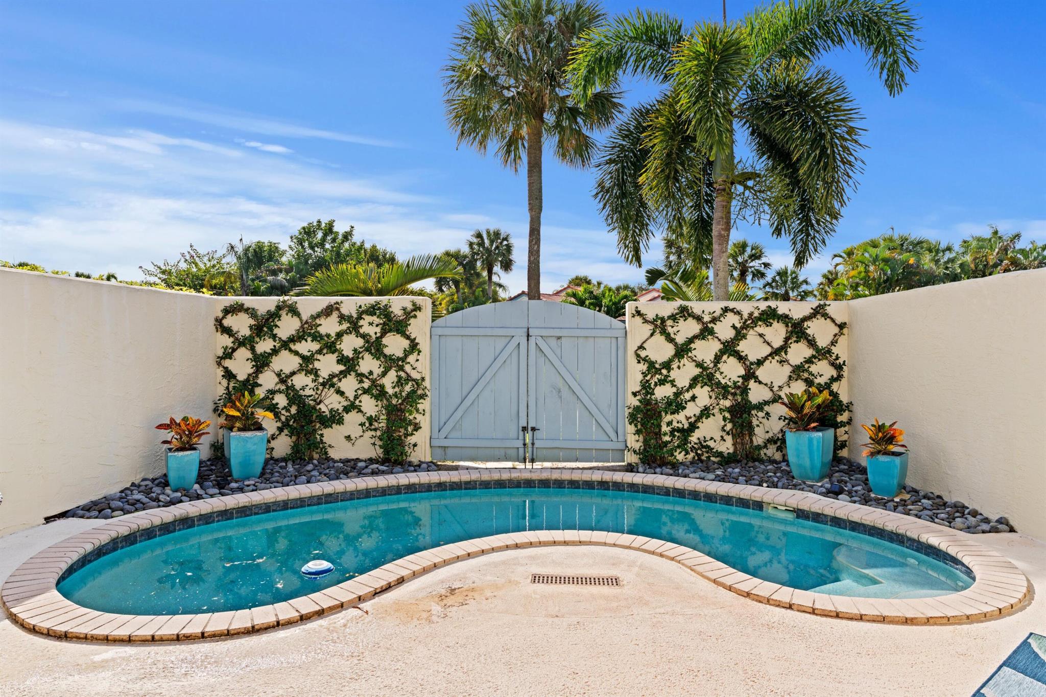 LAS CASITAS 1 - Residential