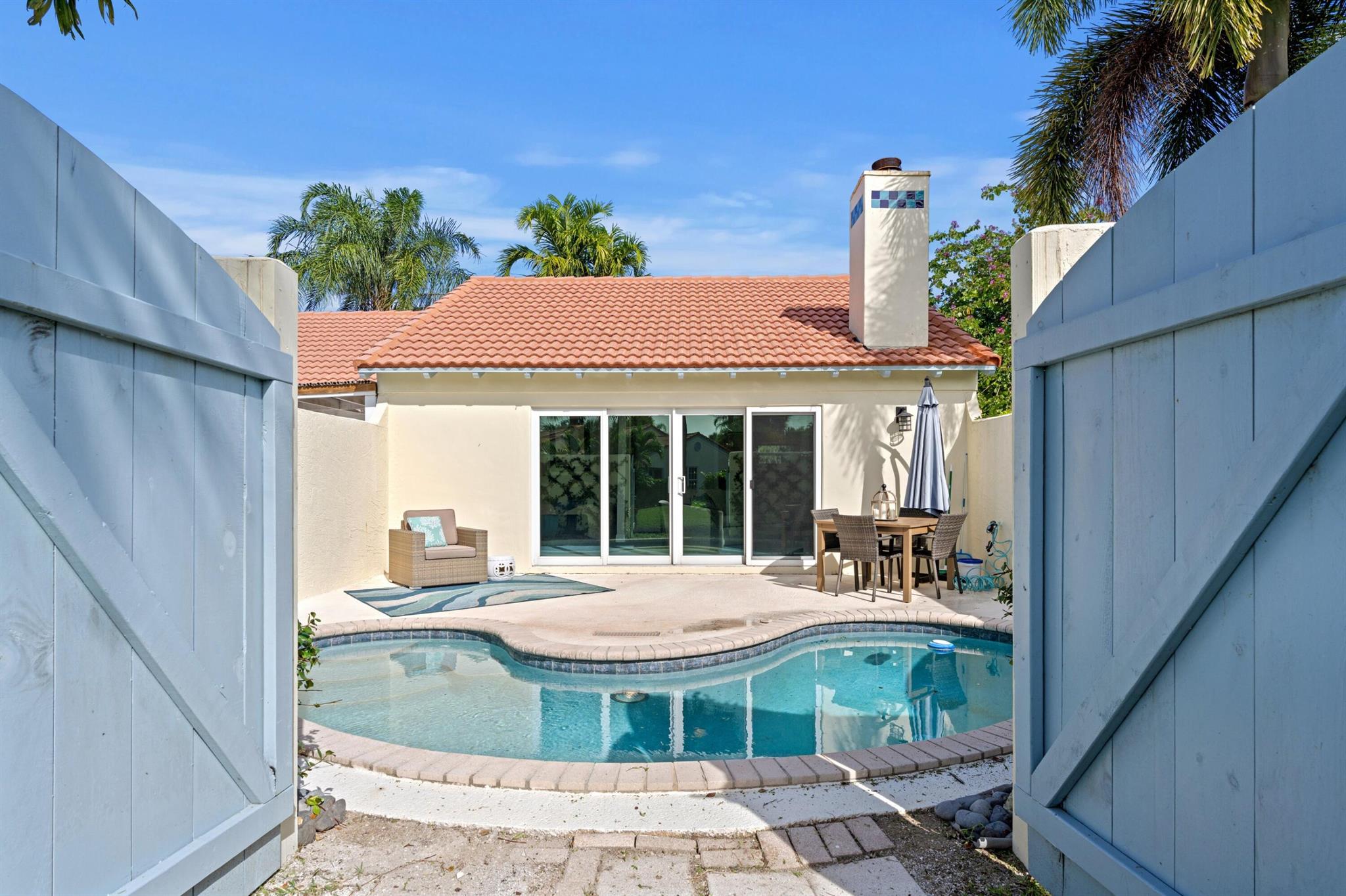 LAS CASITAS 1 - Residential