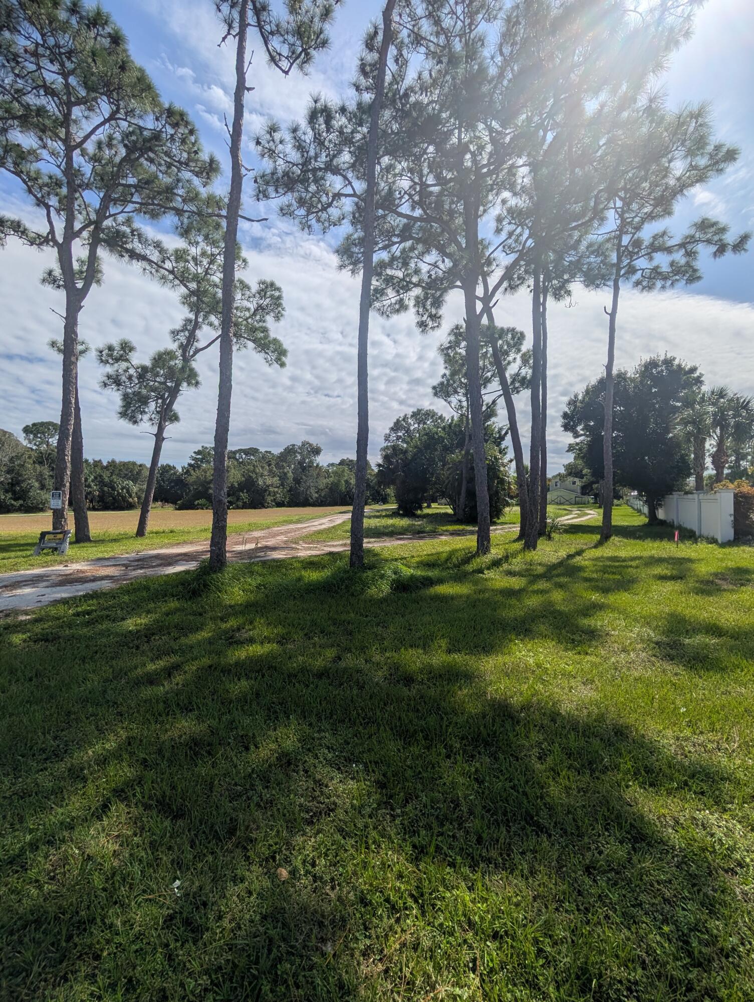 WACO FIELD PLACE - Land