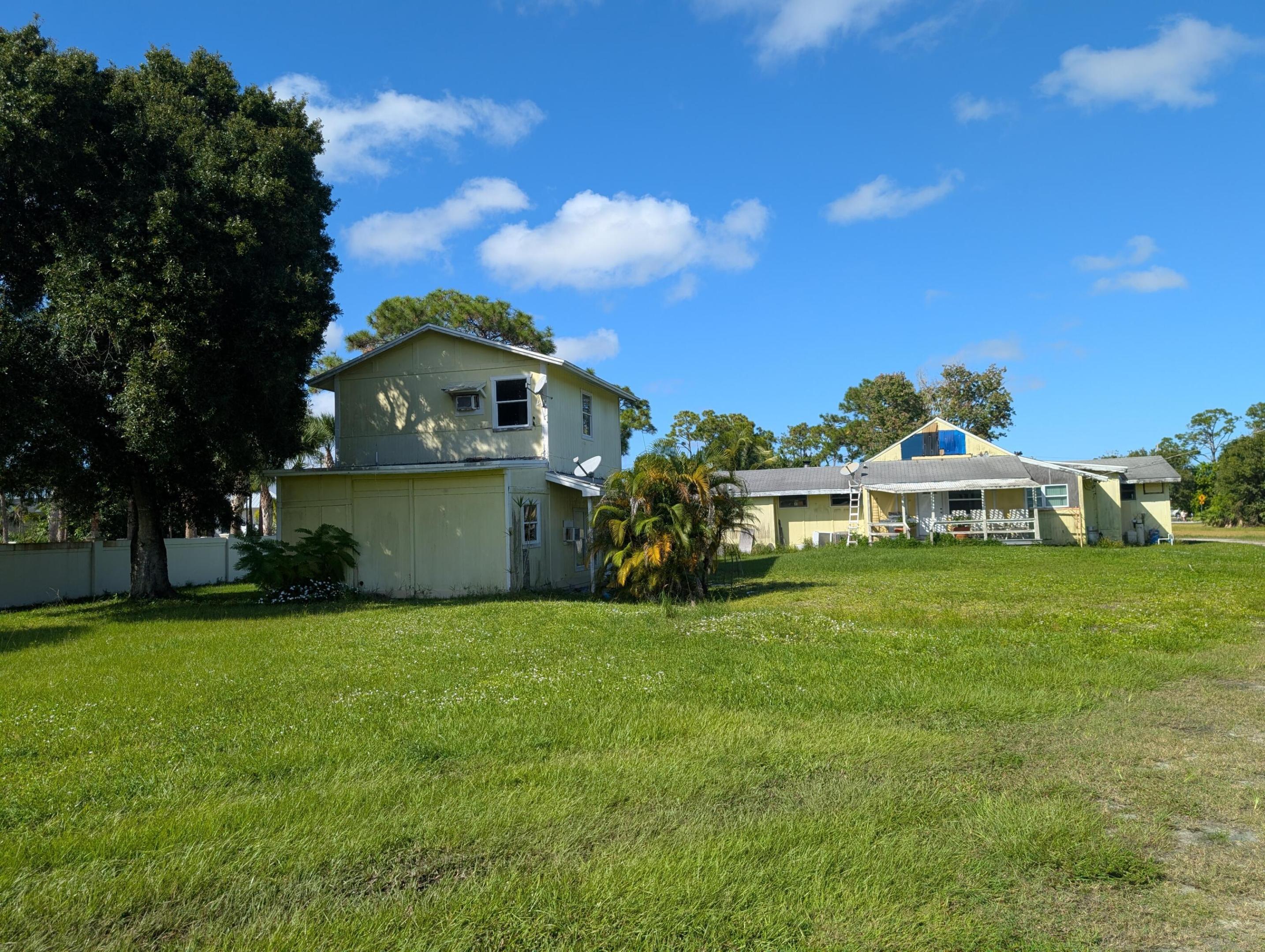 WACO FIELD PLACE - Land
