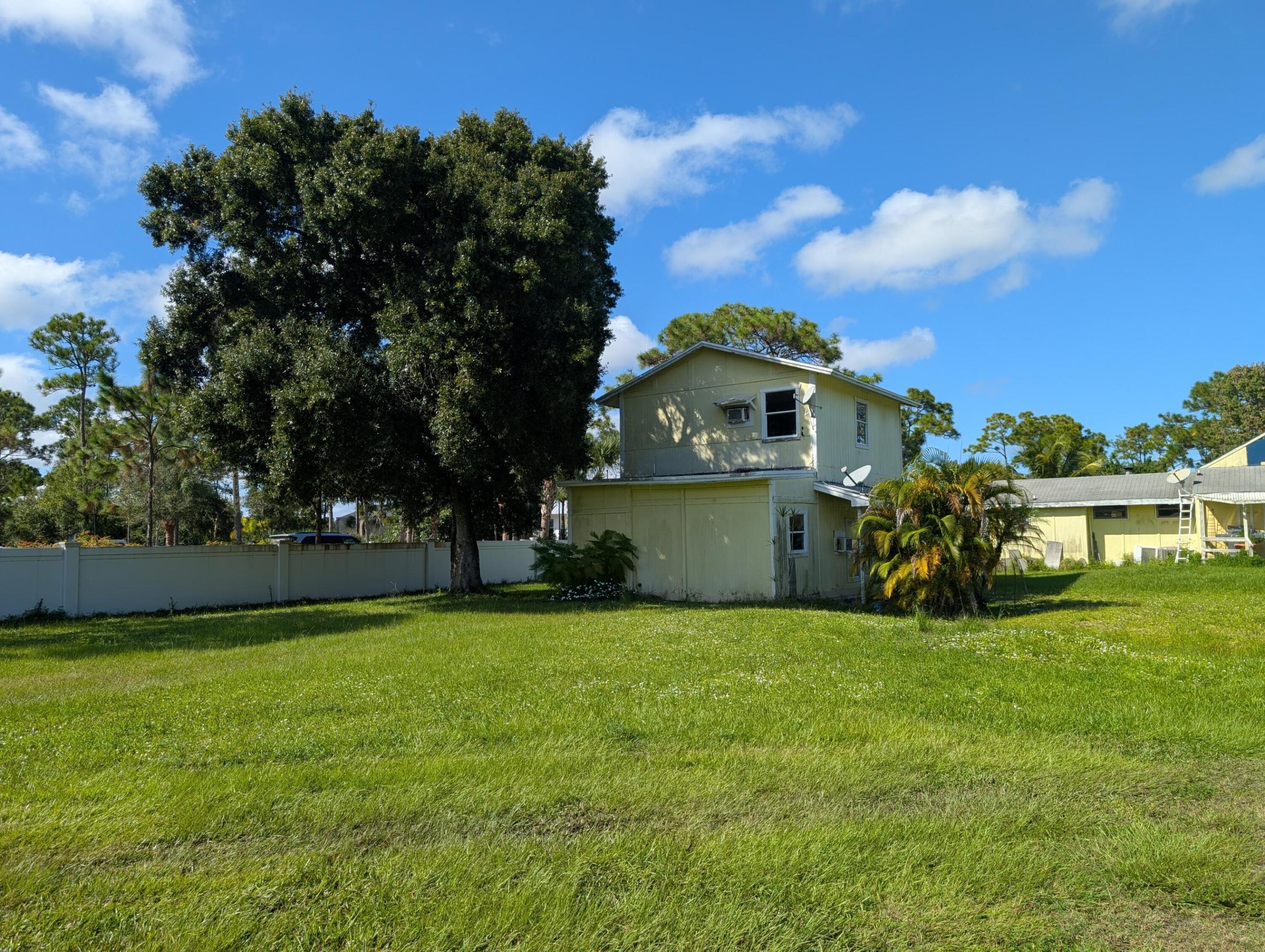 WACO FIELD PLACE - Land