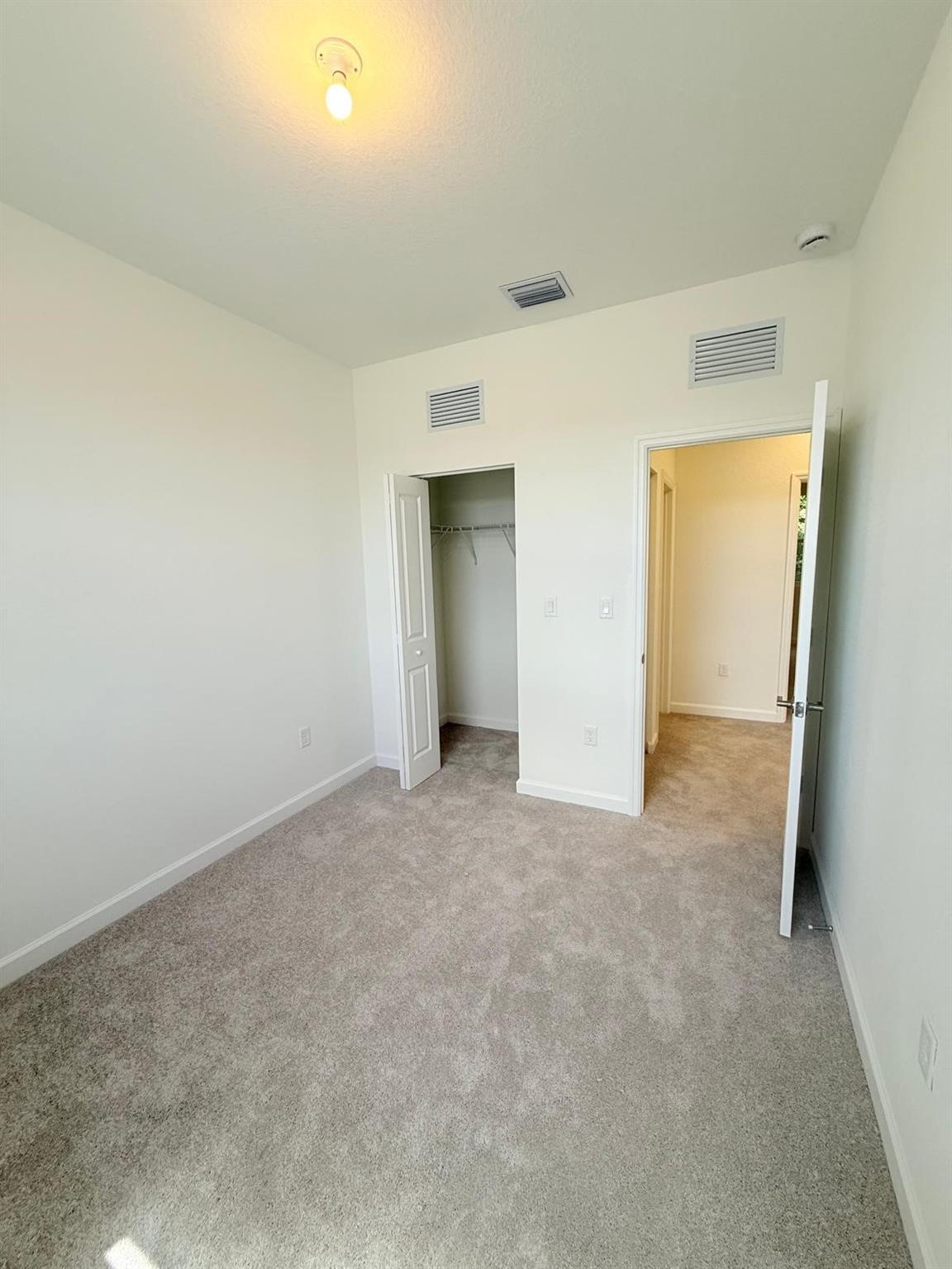 LE JARDINE BY LENNAR - Residential Lease