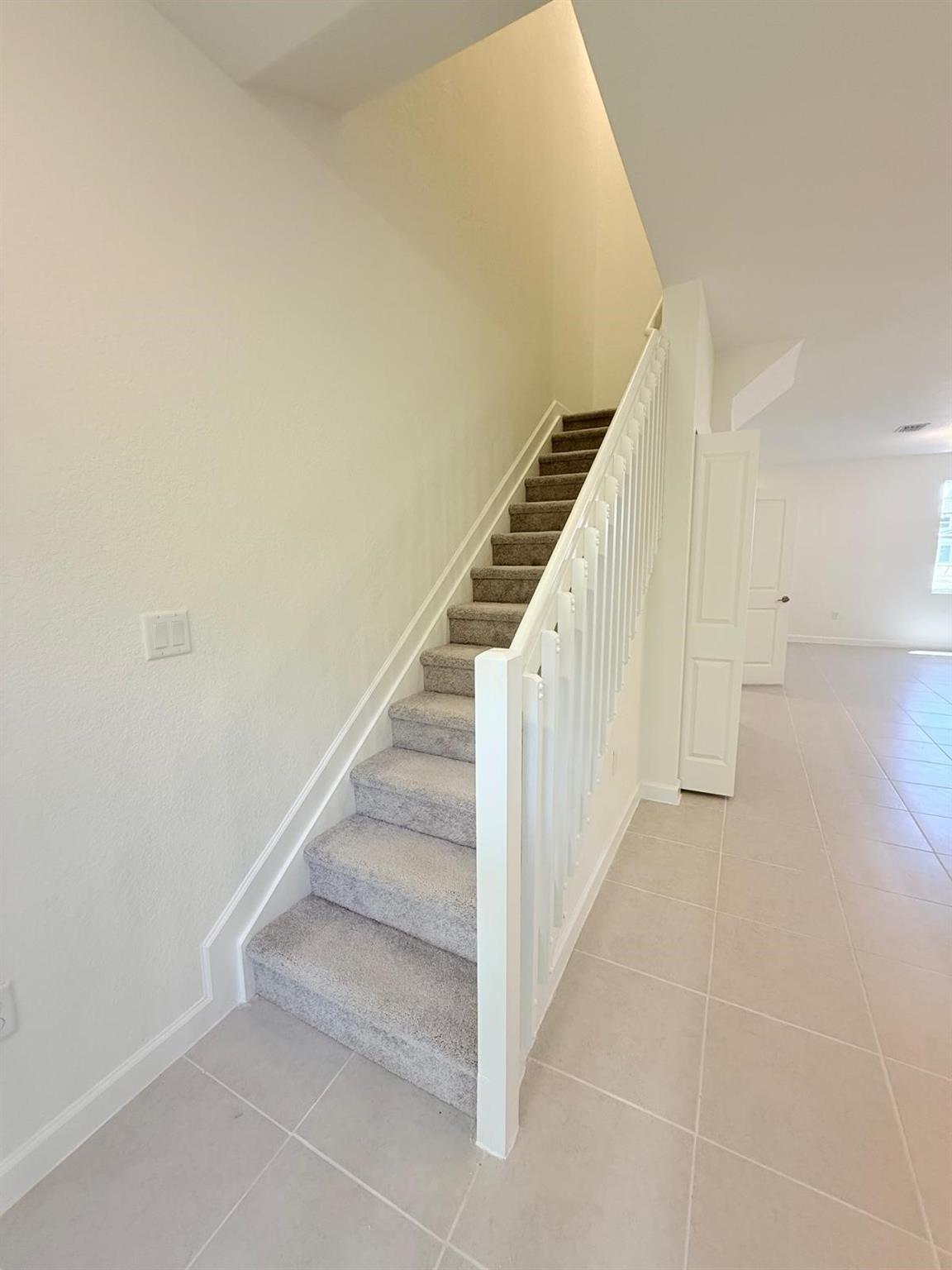 LE JARDINE BY LENNAR - Residential Lease