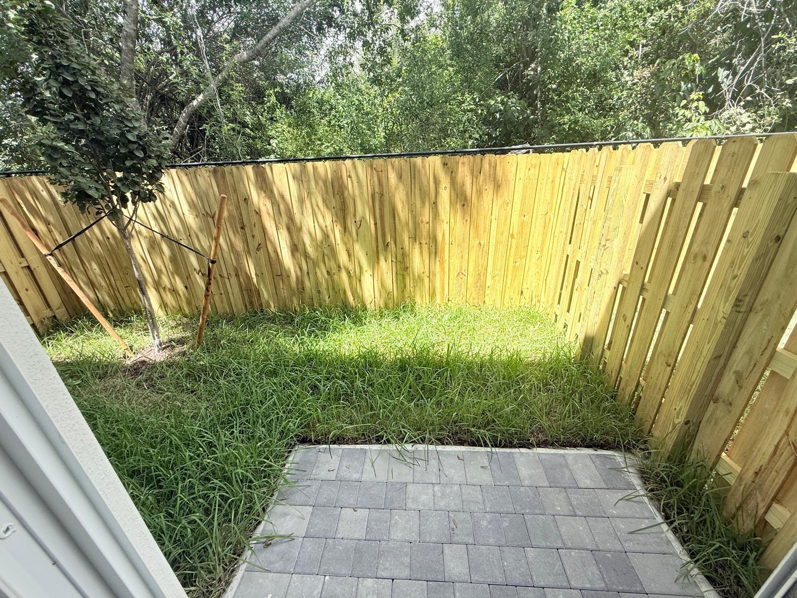 LE JARDINE BY LENNAR - Residential Lease