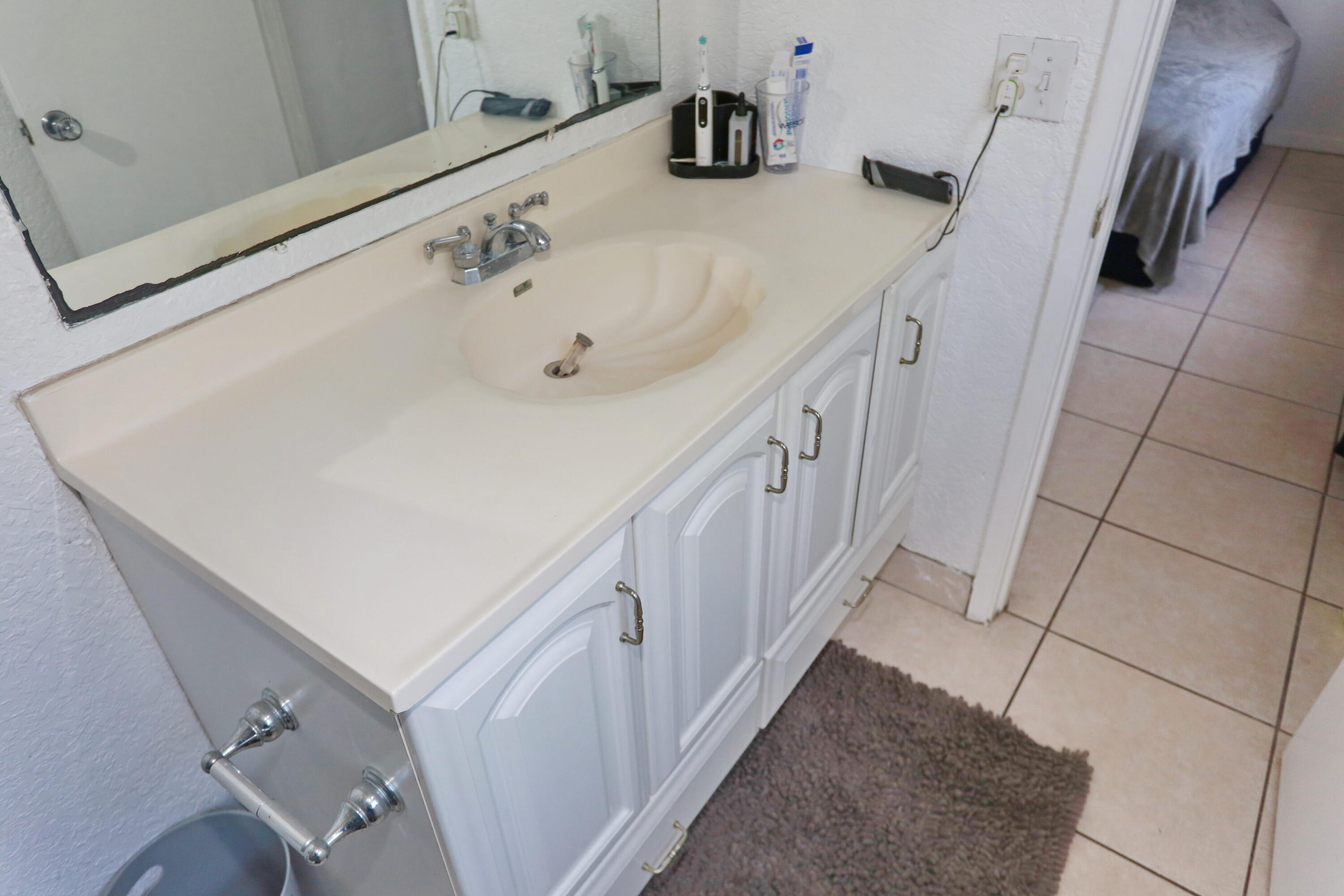 GARDEN ISLES APARTMENTS 1 CONDO - Residential