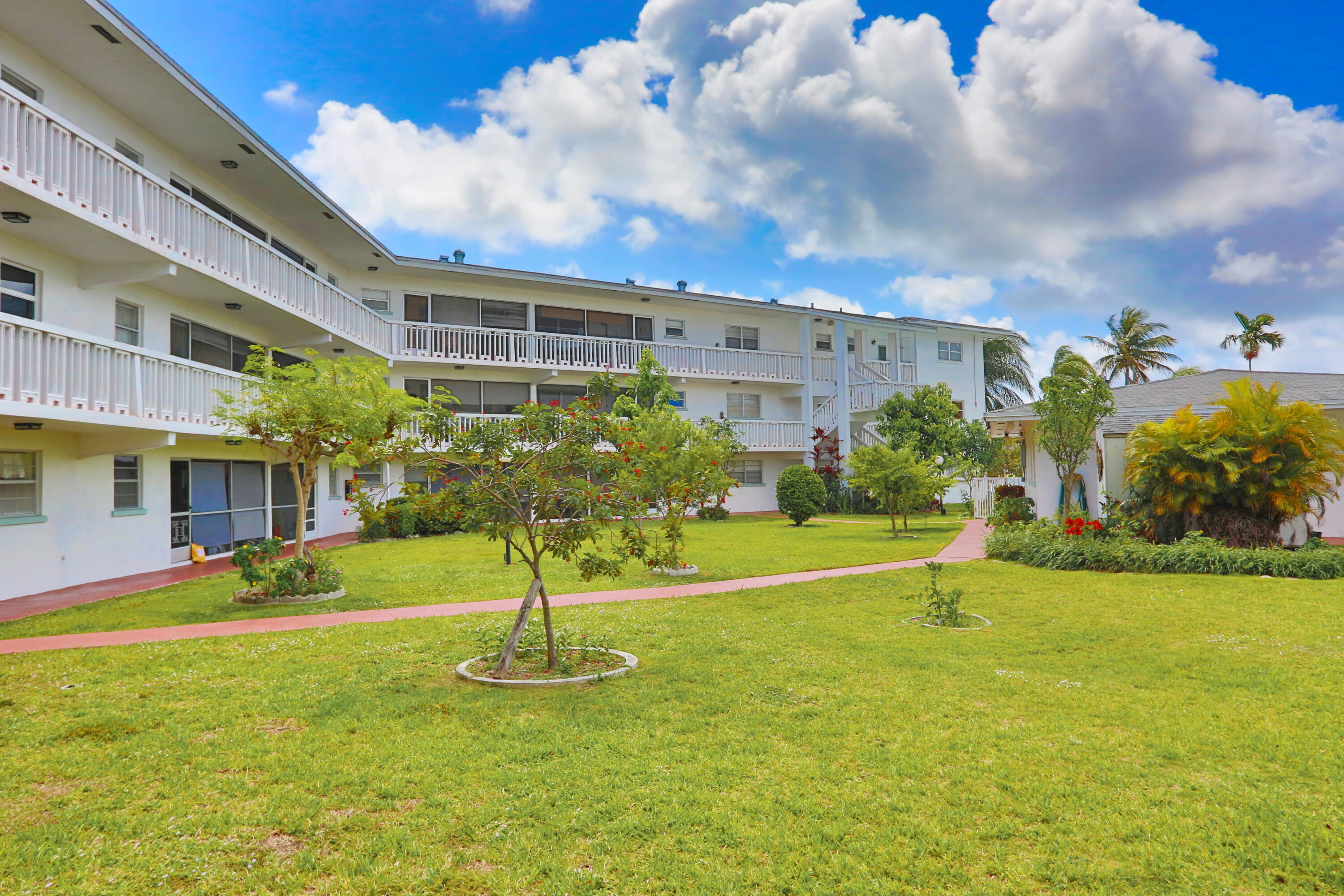 GARDEN ISLES APARTMENTS 1 CONDO - Residential