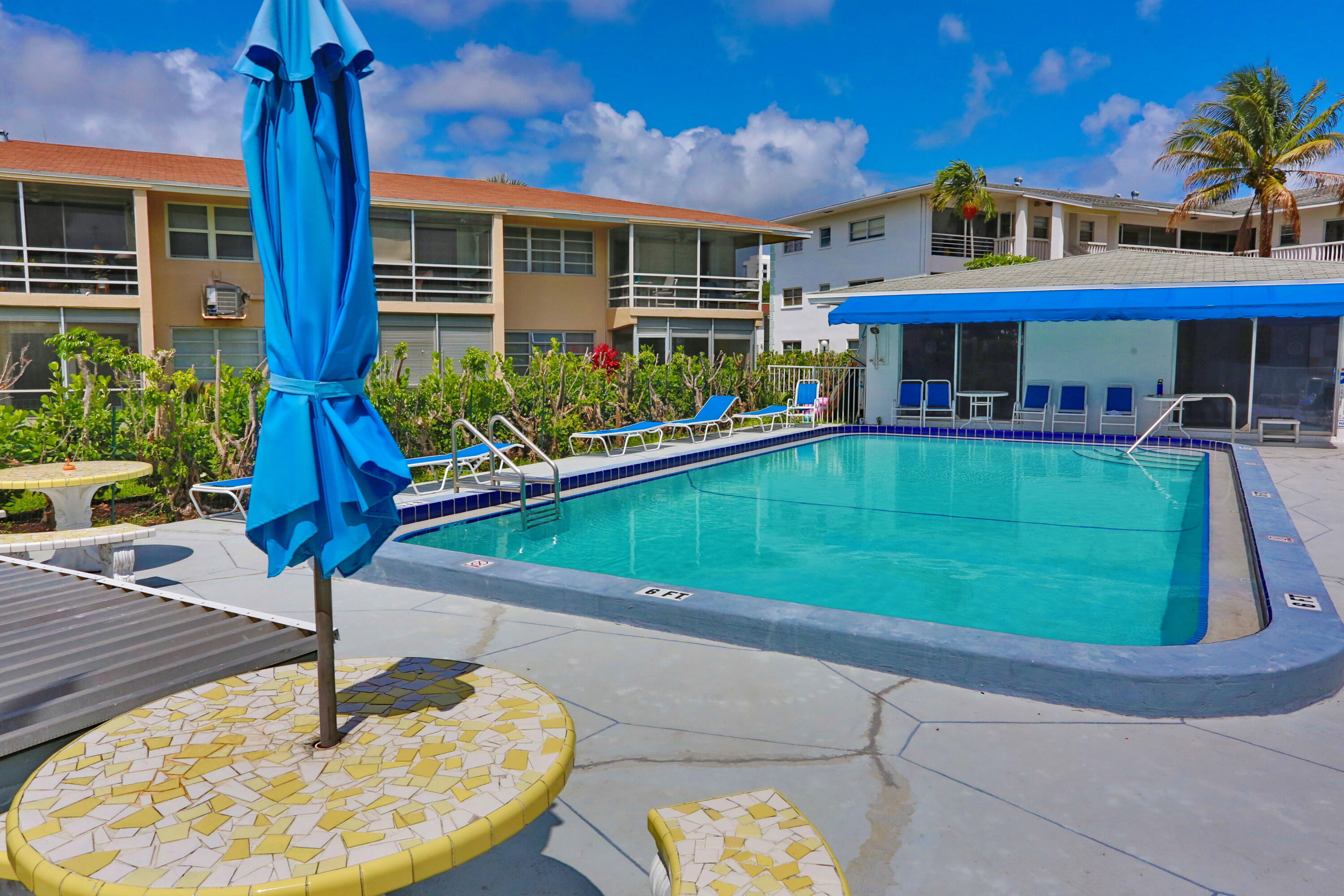 GARDEN ISLES APARTMENTS 1 CONDO - Residential