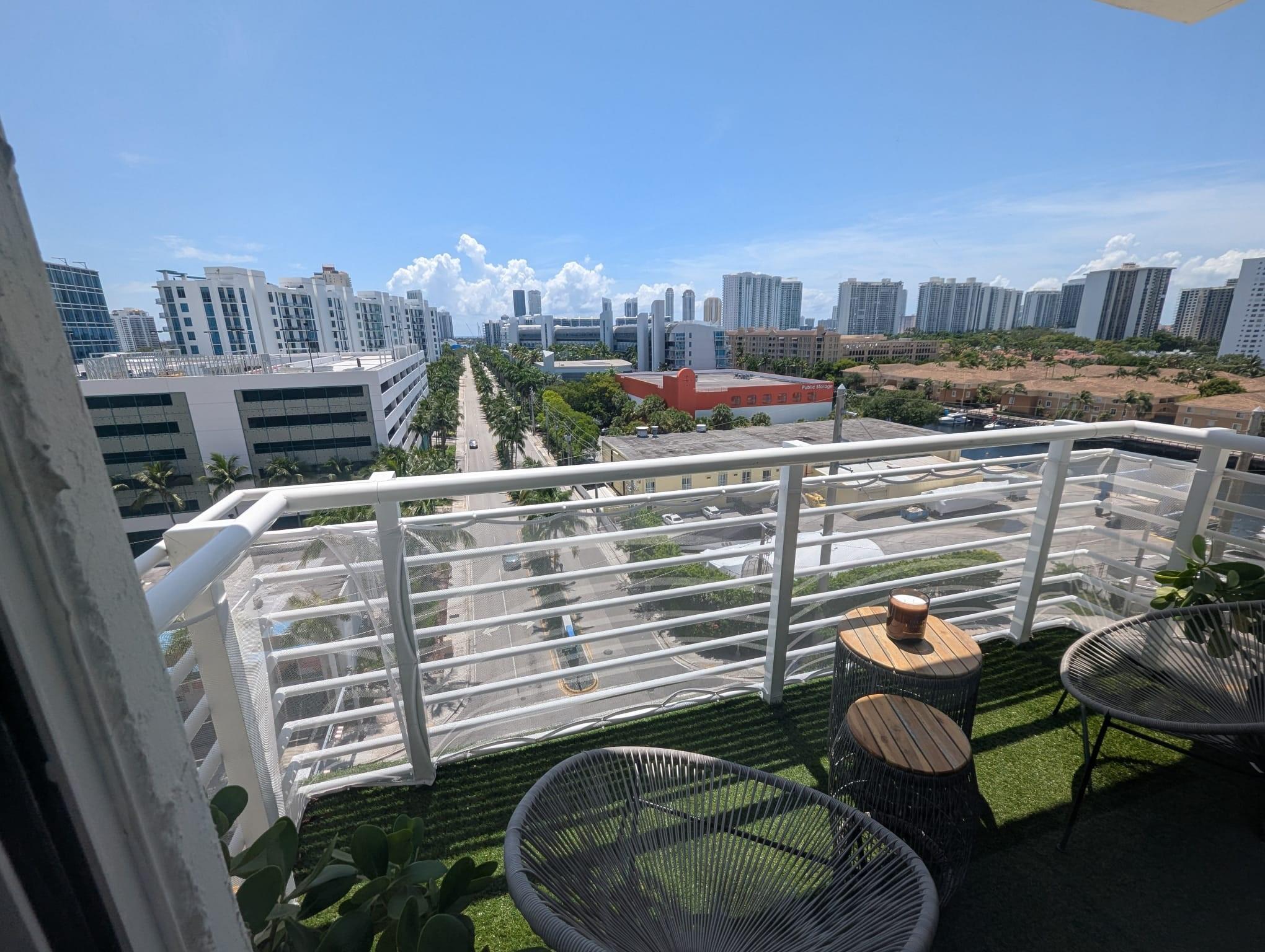 Venture At Aventura East - Residential Lease