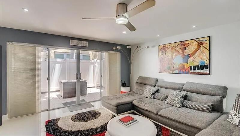 CASA VICTORIA CONDO - Residential