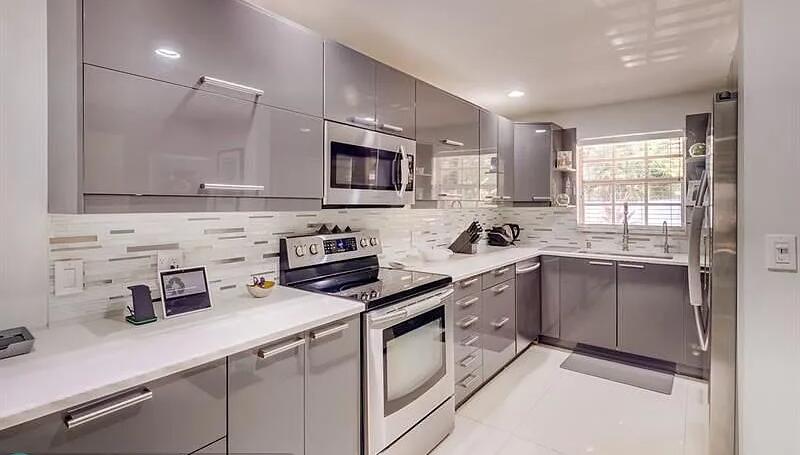 CASA VICTORIA CONDO - Residential