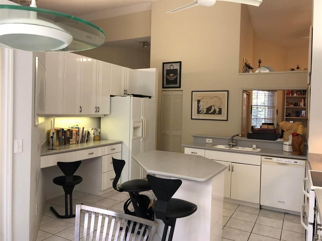 Photo of 6860 Briarlake Circle, Palm Beach Gardens, FL 33418 (MLS # R10734831)