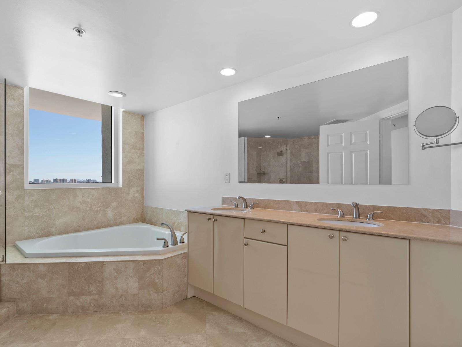 DUO CONDOMINIUM WEST - Residential Lease