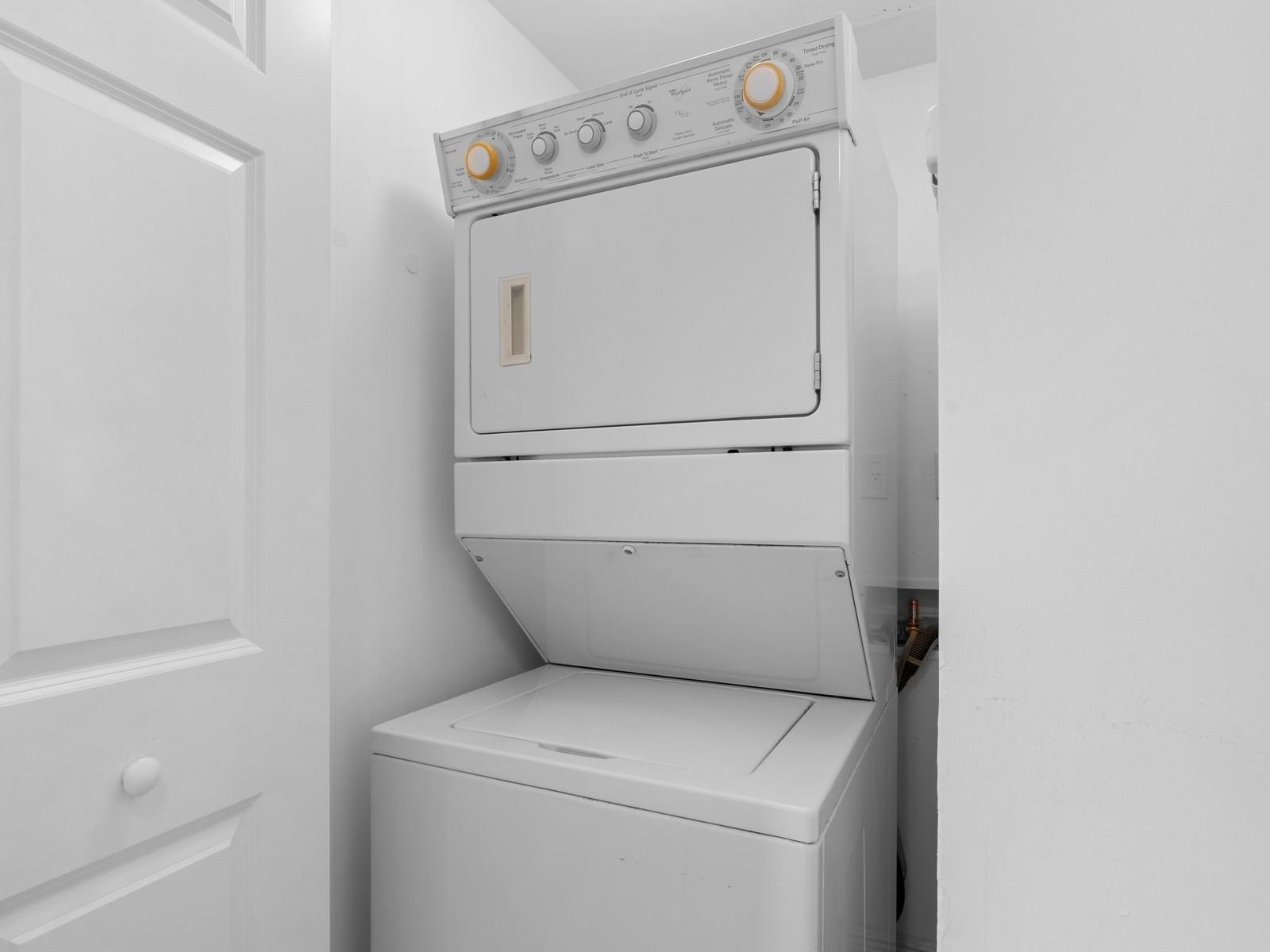 DUO CONDOMINIUM WEST - Residential Lease