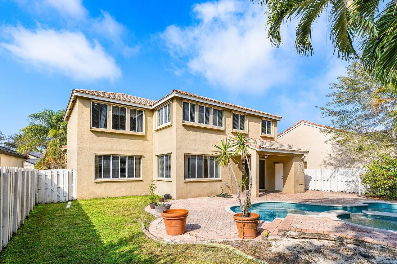 SECTOR 6 EAST - Residential