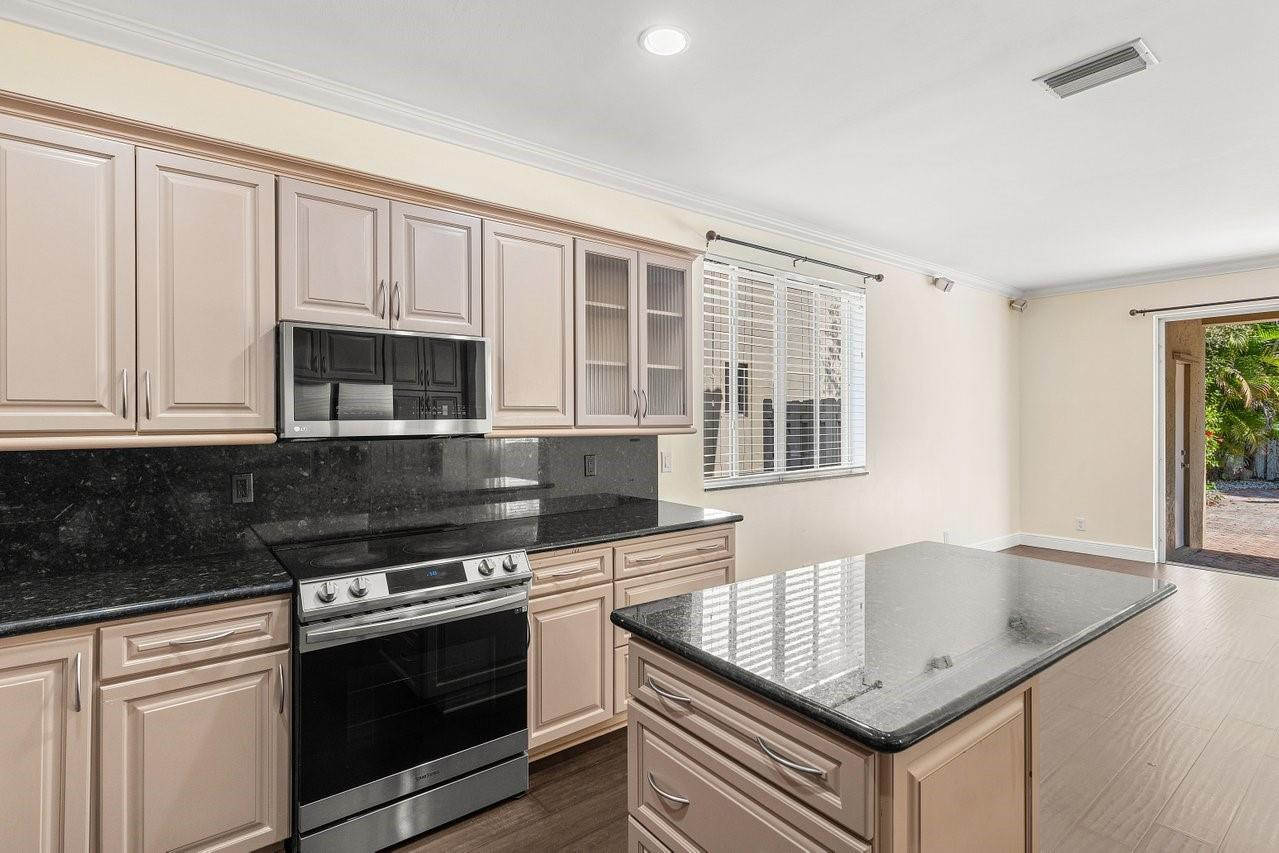 SECTOR 6 EAST - Residential