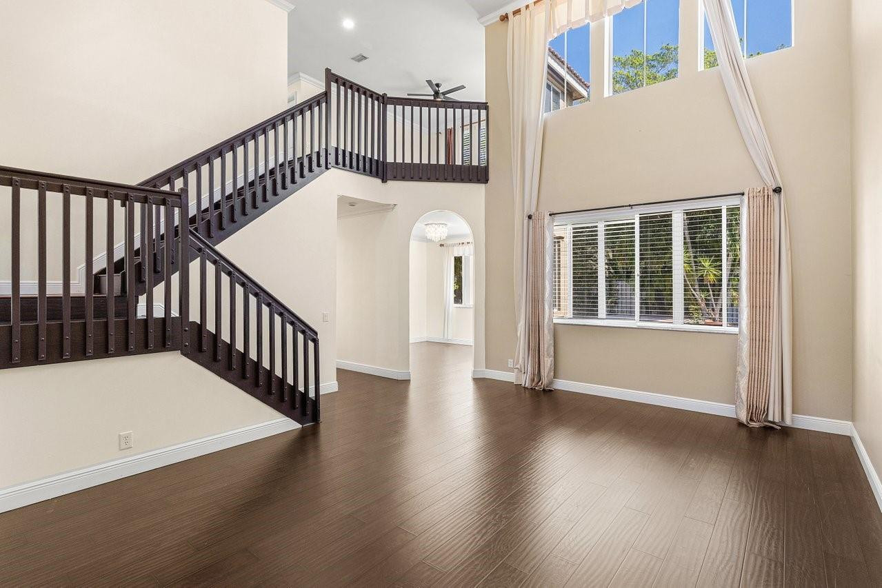 1325 Camellia Circle