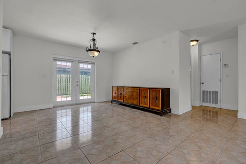 Tiny photo for 2100 N 57TH Avenue, Hollywood, FL 33021 (MLS # B26053296)