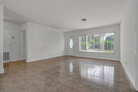 Tiny photo for 2100 N 57TH Avenue, Hollywood, FL 33021 (MLS # B26053296)