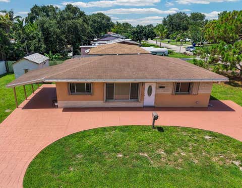 Photo of 2100 N 57TH Avenue, Hollywood, FL 33021 (MLS # B26053296)