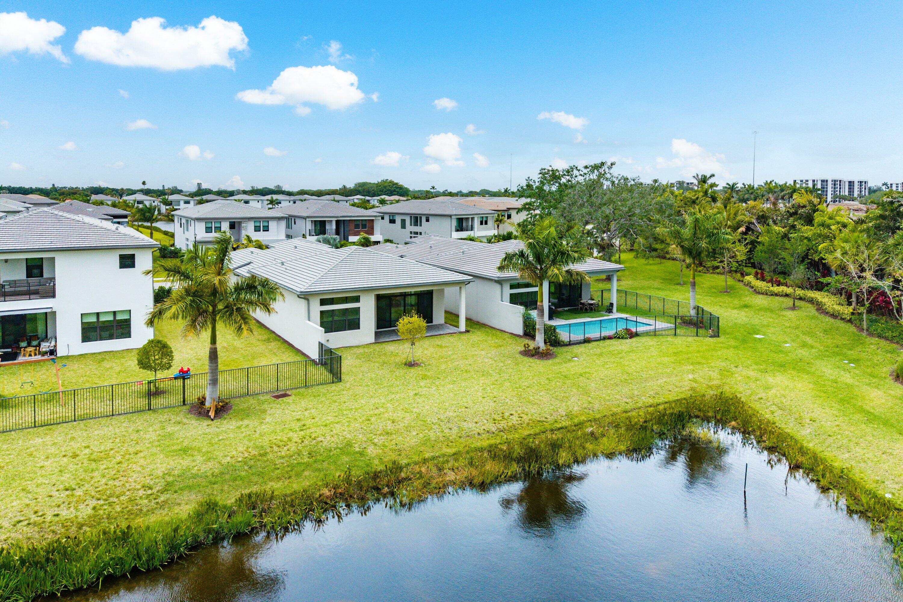 BOCA RATON GOLF COURSE PUD - Residential
