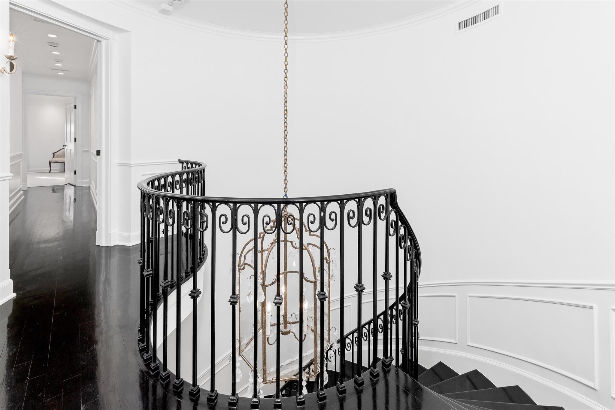 PRIMAVERA ESTATES (LAKE F - Residential