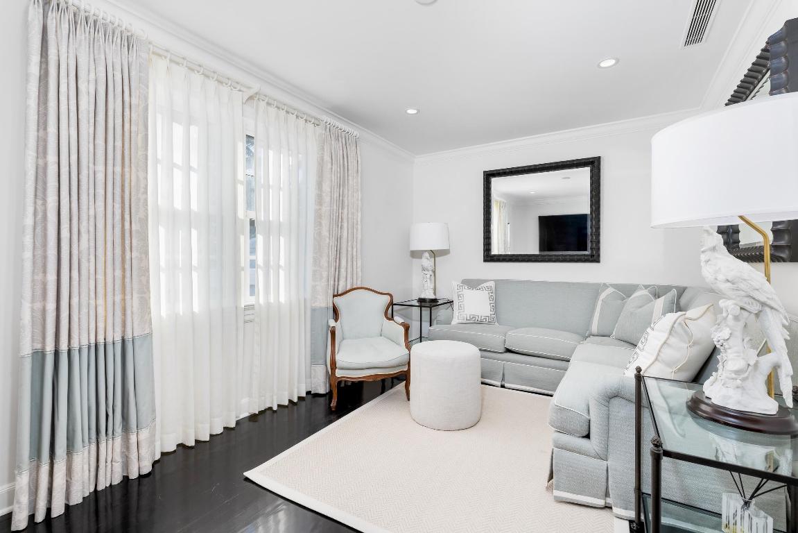 PRIMAVERA ESTATES (LAKE FRONT) - Residential