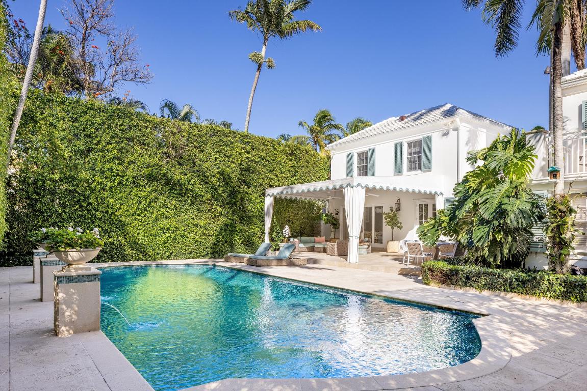 PRIMAVERA ESTATES (LAKE FRONT) - Residential