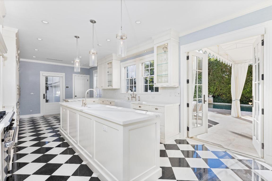 PRIMAVERA ESTATES (LAKE FRONT) - Residential