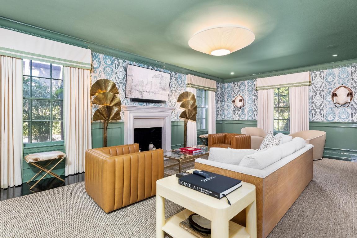 PRIMAVERA ESTATES (LAKE FRONT) - Residential