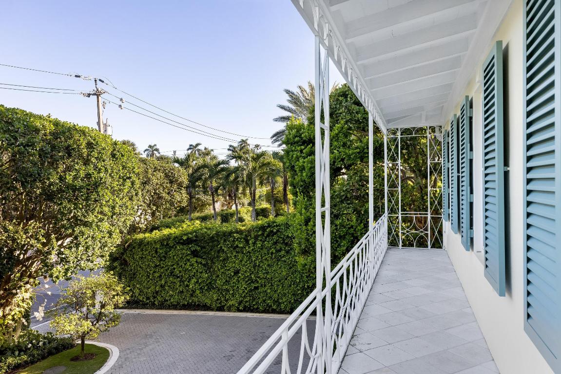 PRIMAVERA ESTATES (LAKE FRONT) - Residential