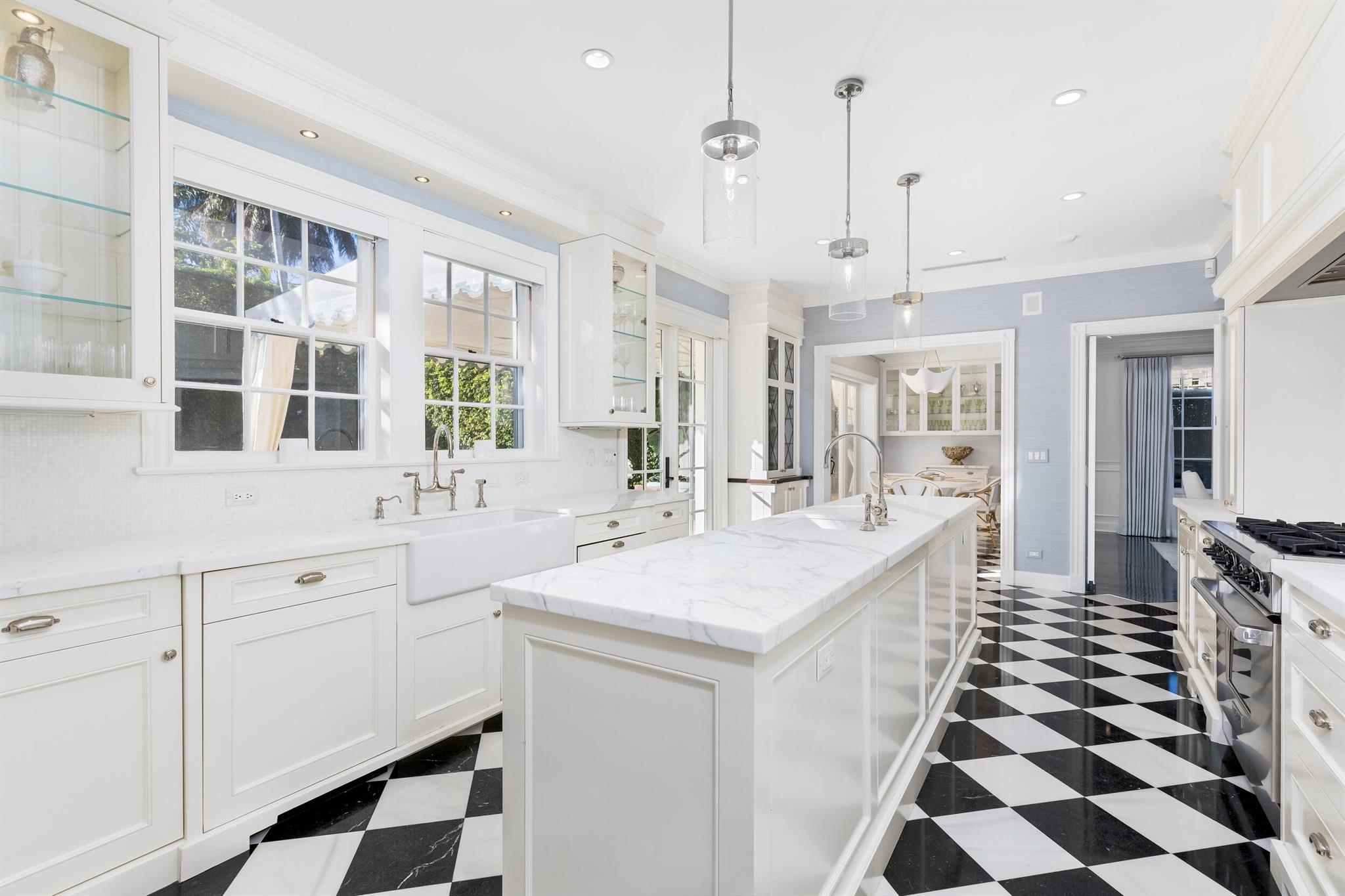 PRIMAVERA ESTATES (LAKE F - Residential