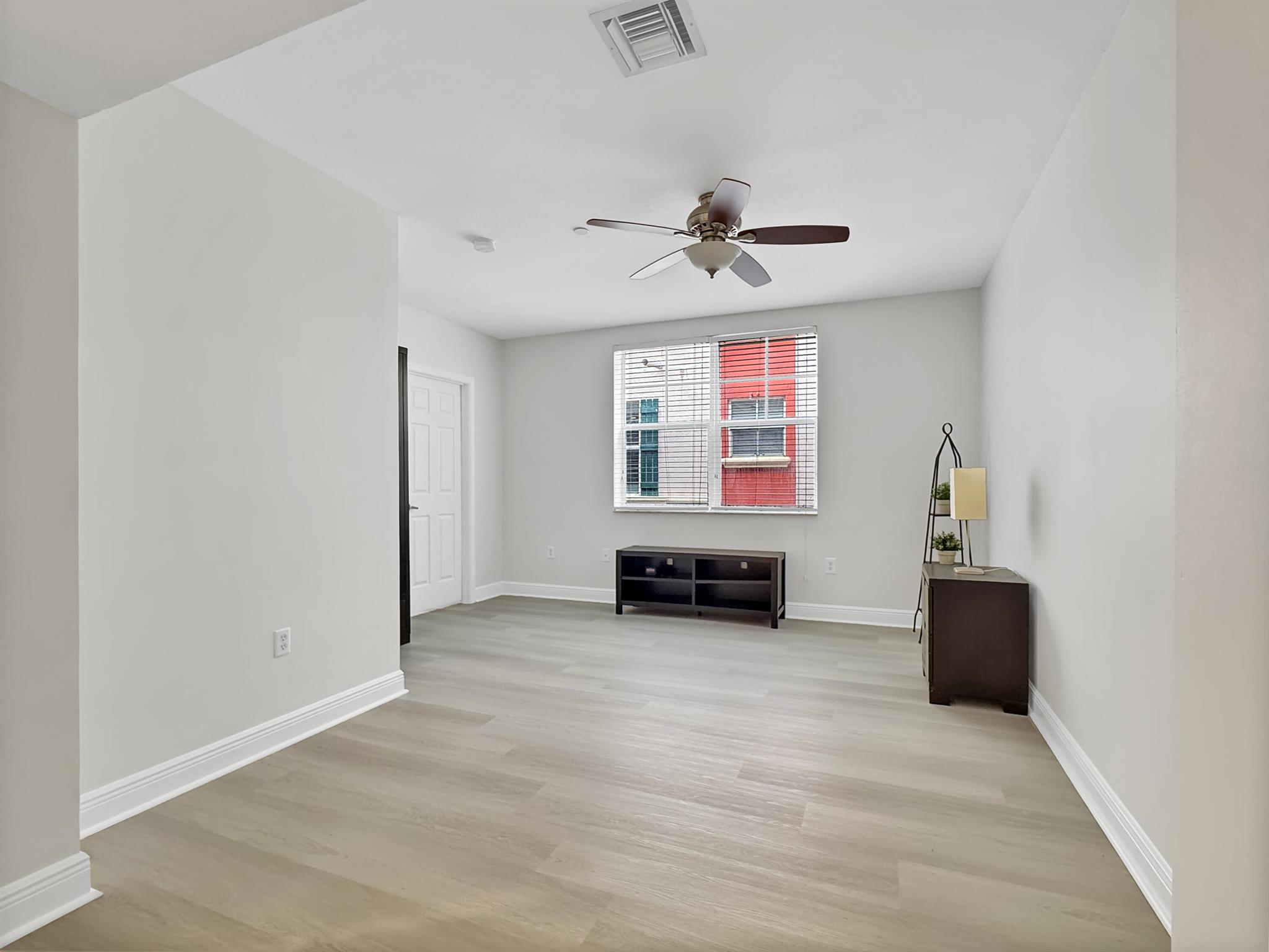 VILLA MEDICI CONDO - Residential