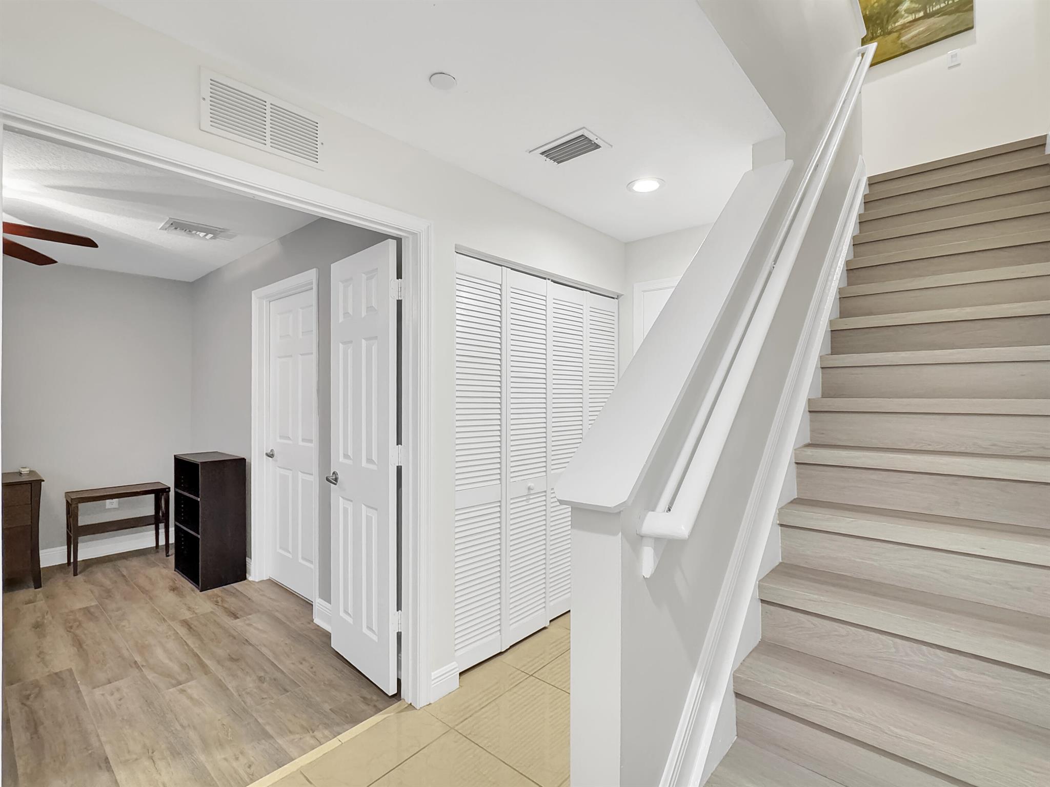 VILLA MEDICI CONDO - Residential