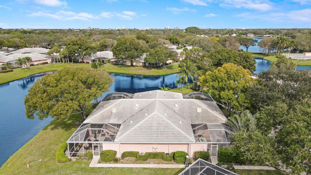 Photo of 2103 Appleton Court, Palm Beach Gardens, FL 33403 (MLS # R11008760)