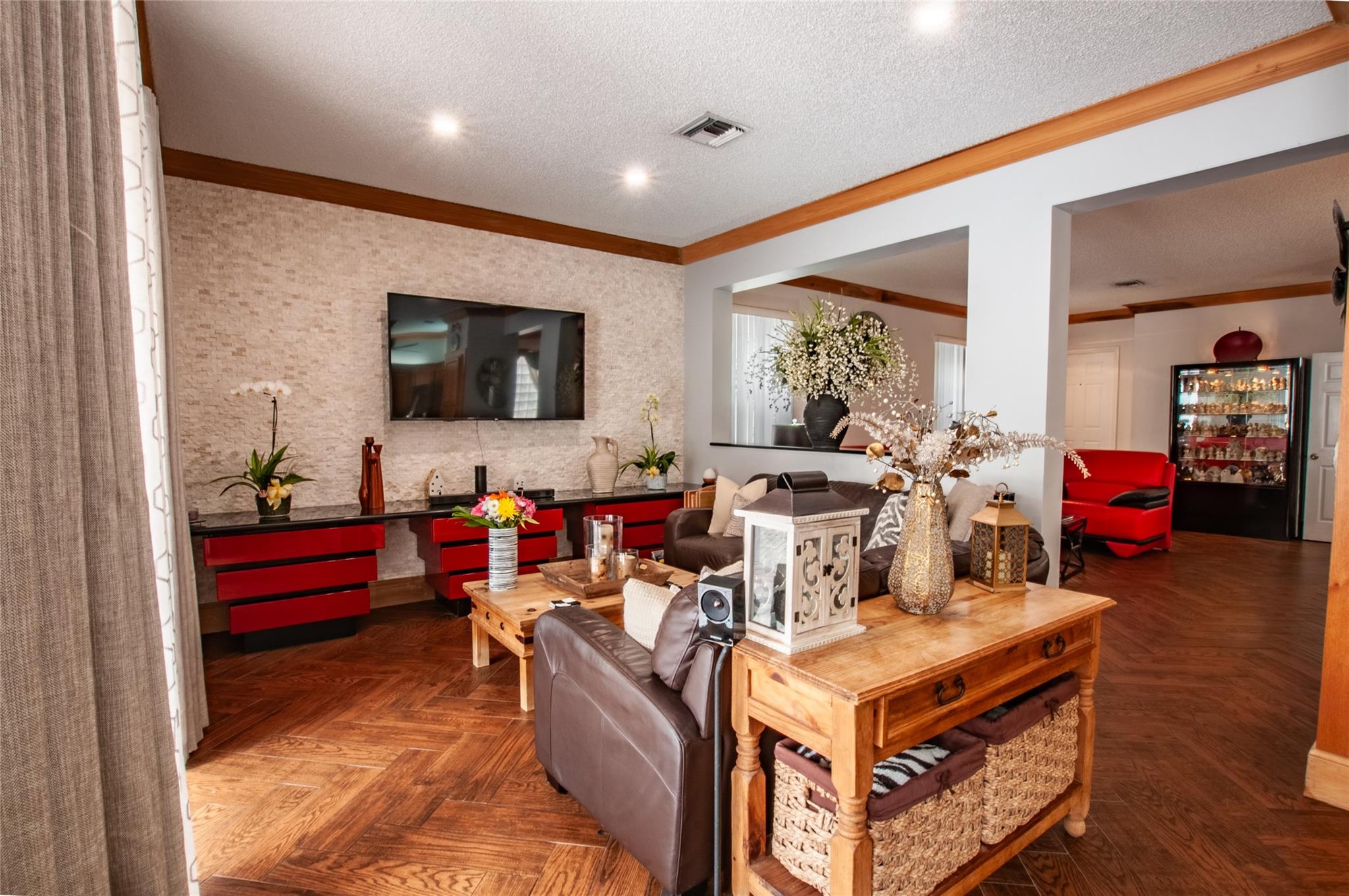 Properties 8612 Binghamton Ave