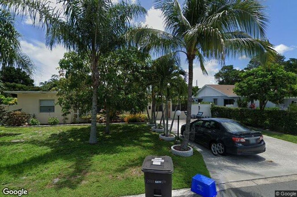 Photo of 330 Orange Way, West Palm Beach, FL 33405 (MLS # R10960292)