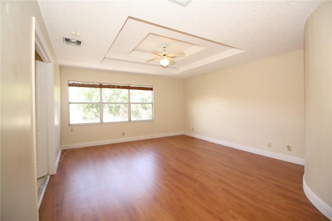 EMBASSY LAKES PH II - Residential Lease