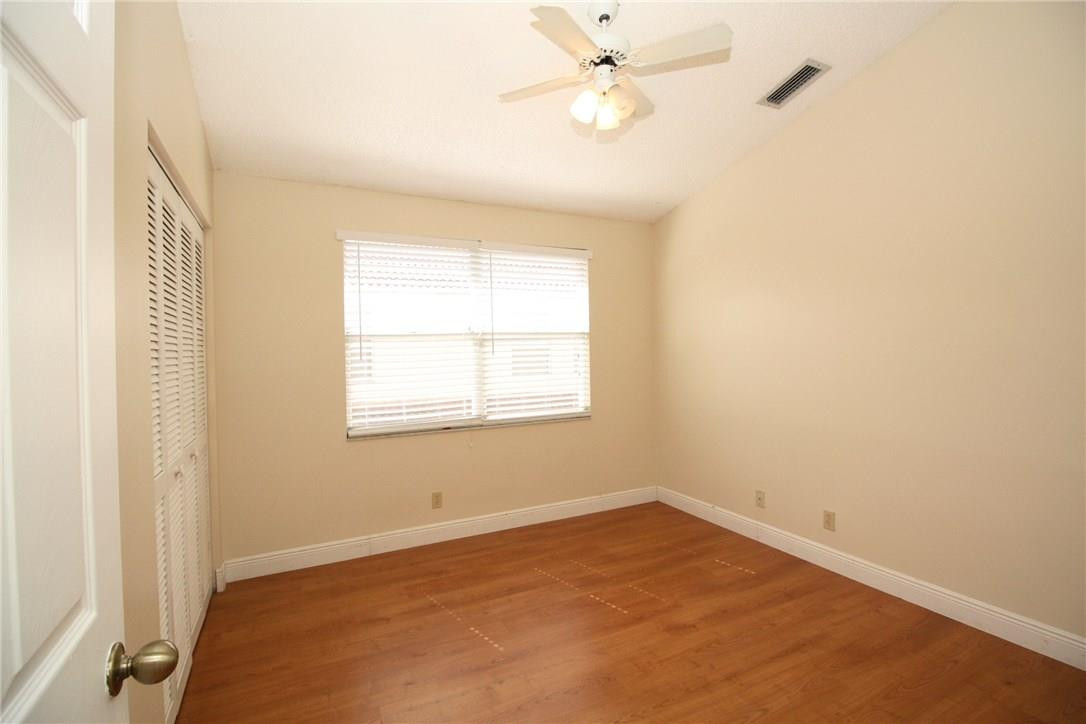 EMBASSY LAKES PH II - Residential Lease