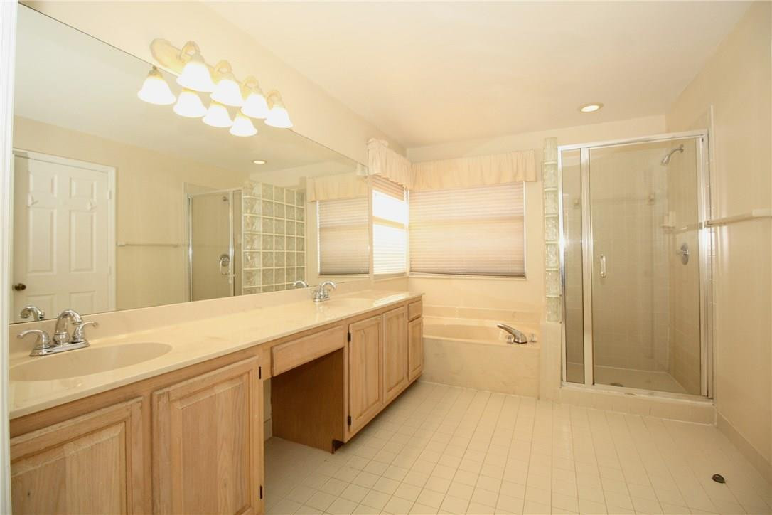 EMBASSY LAKES PH II - Residential Lease