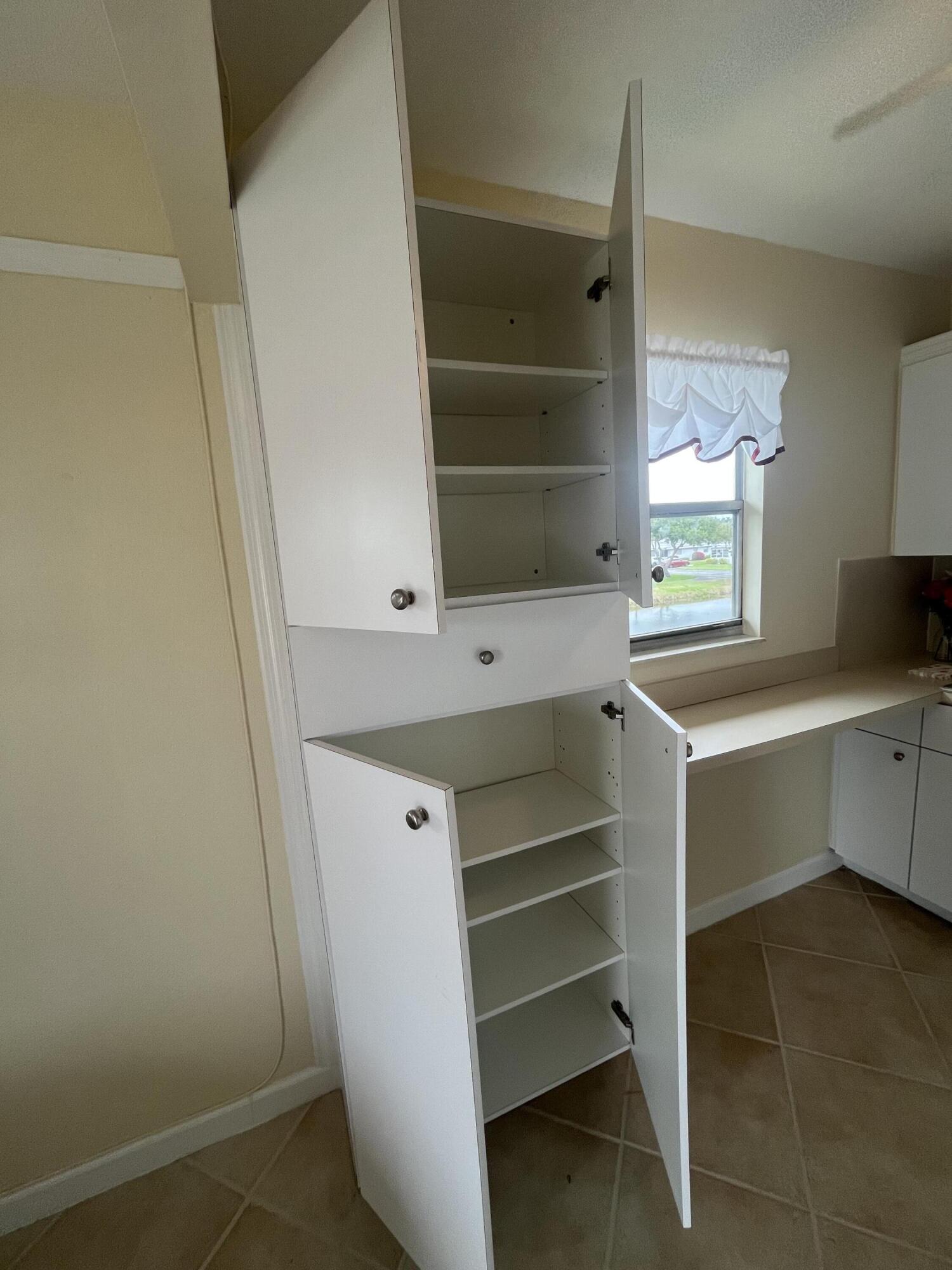 KINGS POINT - Residential