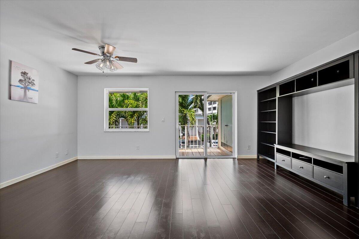 BARBICAN CONDO - Residential Lease