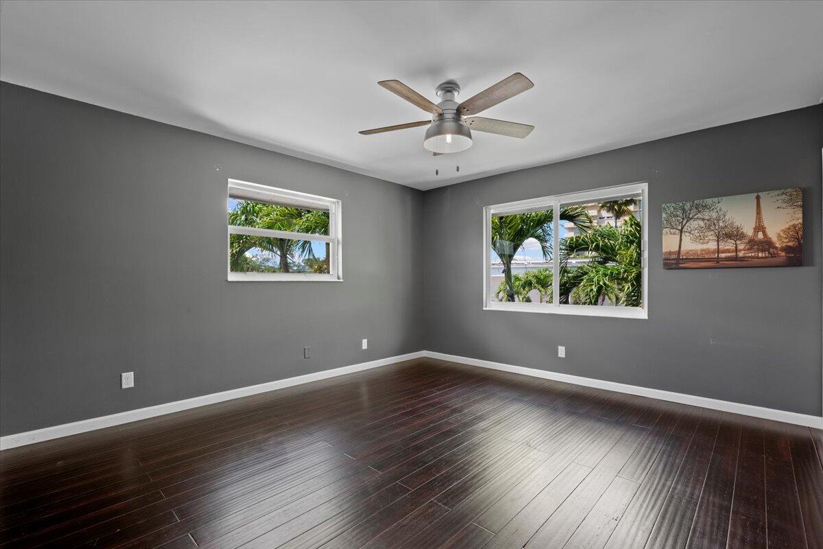 BARBICAN CONDO - Residential Lease