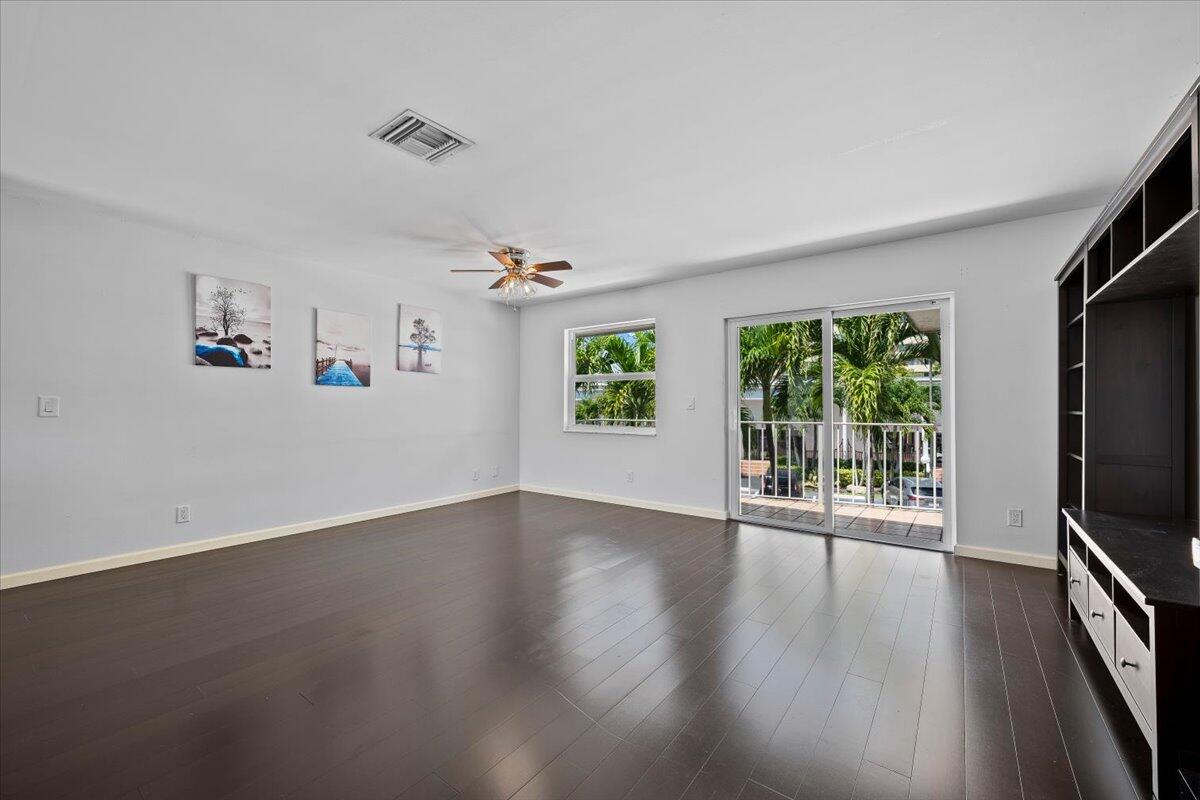BARBICAN CONDO - Residential Lease