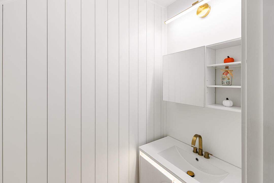 HOLLY CREEK - Residential