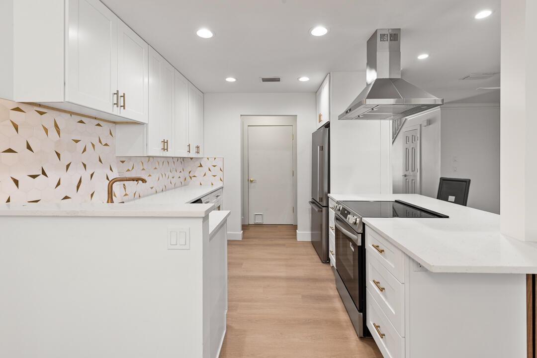 HOLLY CREEK - Residential