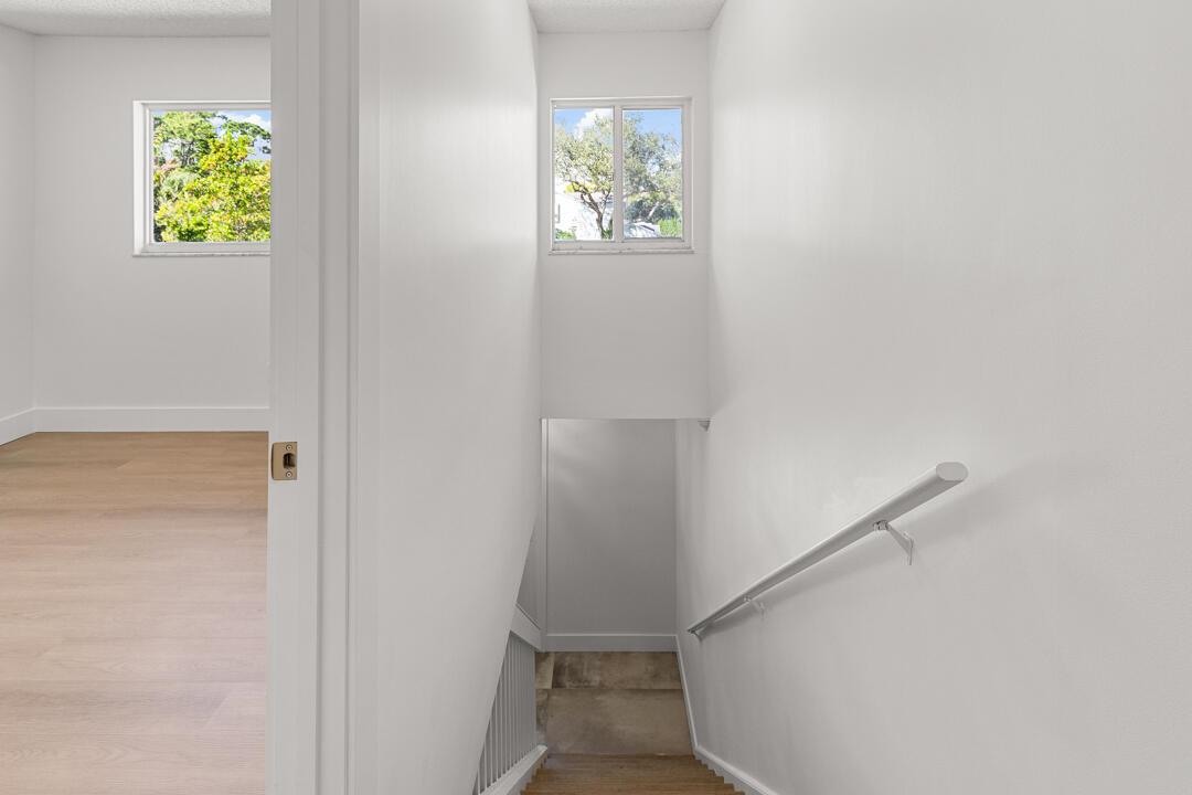 HOLLY CREEK - Residential