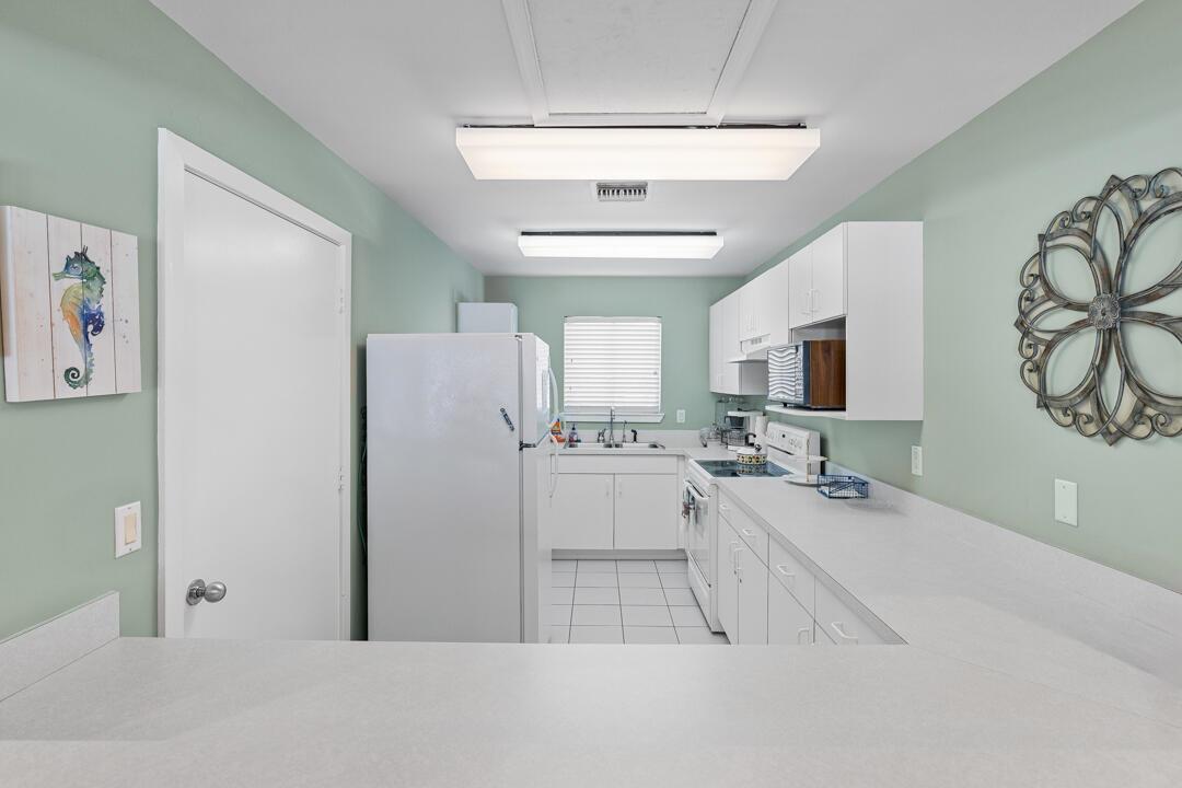 HOLLY CREEK - Residential