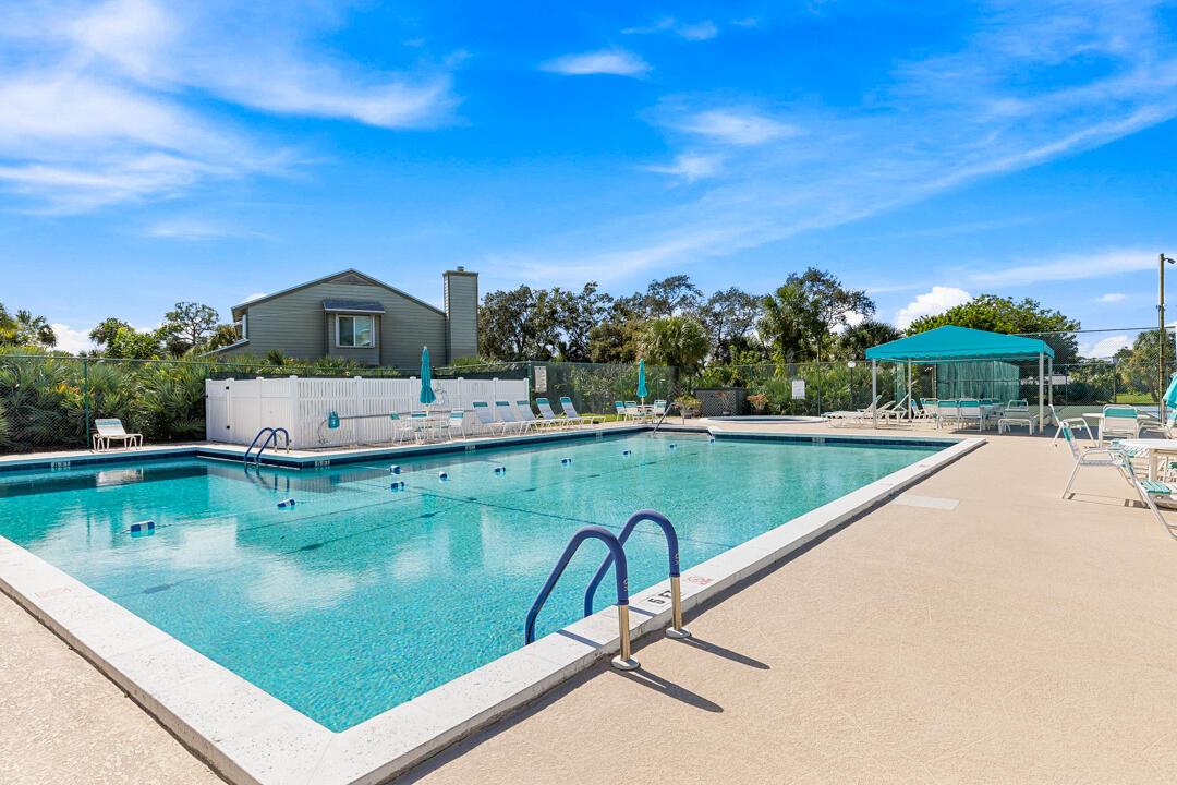 HOLLY CREEK - Residential