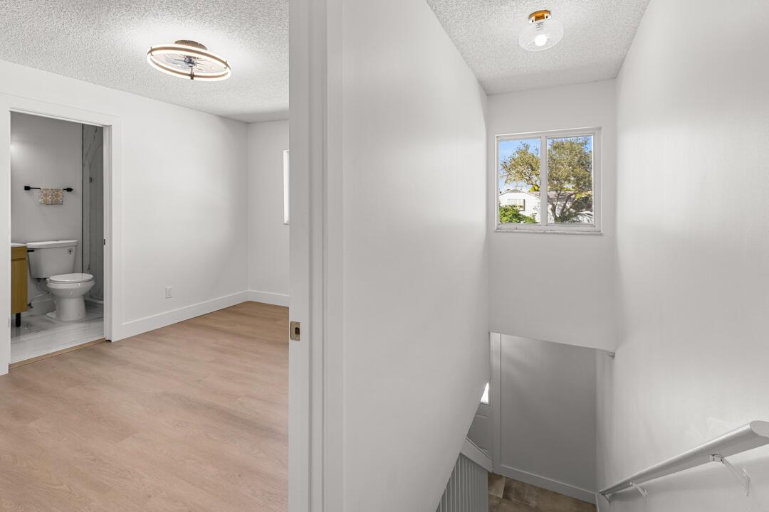 HOLLY CREEK - Residential